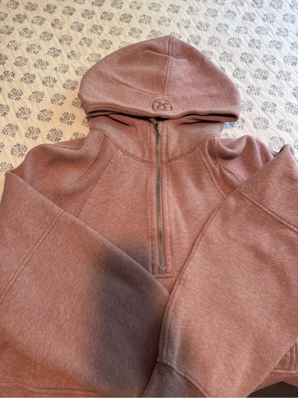 Lululemon 1/4 zip Hoodie